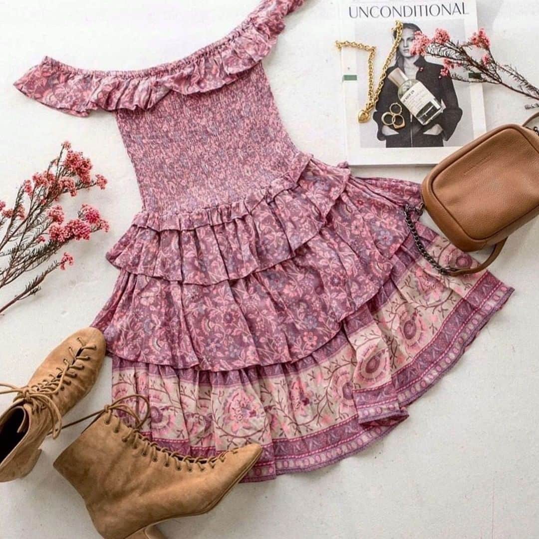ブルーライフのインスタグラム：「like if you vibe the color purple 💜🌸」