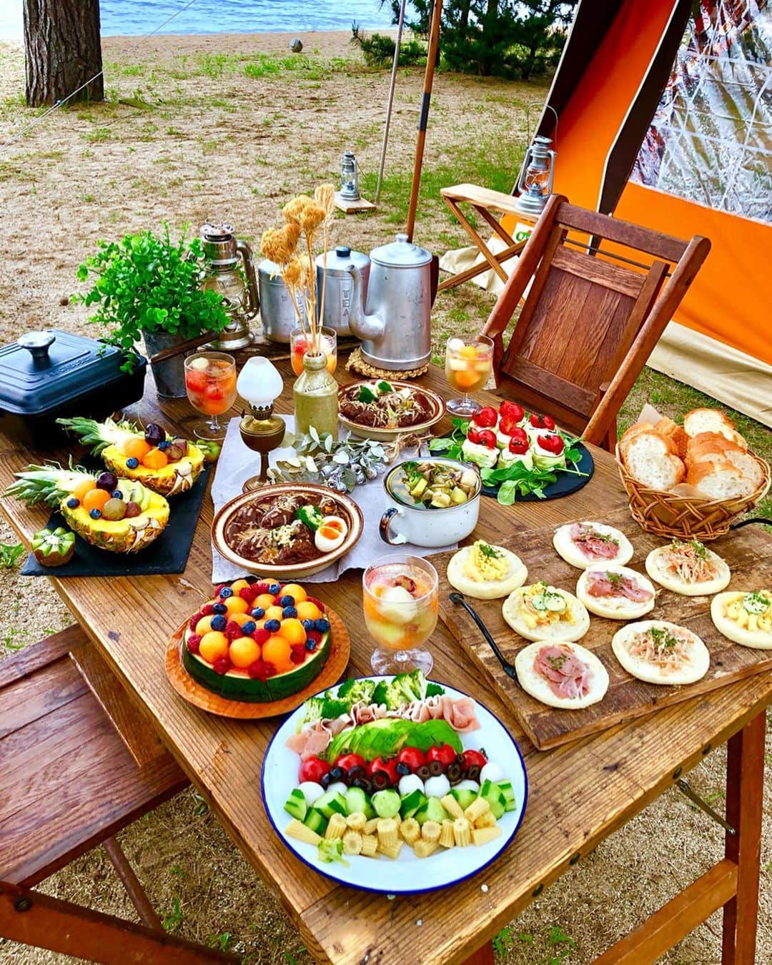 のインスタグラム：「2019.8.13 🏕💕 * * 8月12日  １７時20分頃から15分くらい😊⭐︎毎日放送 ミント！⭐︎ 放送されました🏕✨ * * 近畿二府四県でしたので見れなかった方々に番組をダイジェストにして公開😆✨✨ * *  野々村さん優しくて面白かった😆💕 * * ありがとうございました😊💕💕💕 * * #みんな写っててびっくり😊 #たくさんの方々に見ていただき大反響でした😊💕💕 #これからもたくさんキャンプして行きます😍👍」