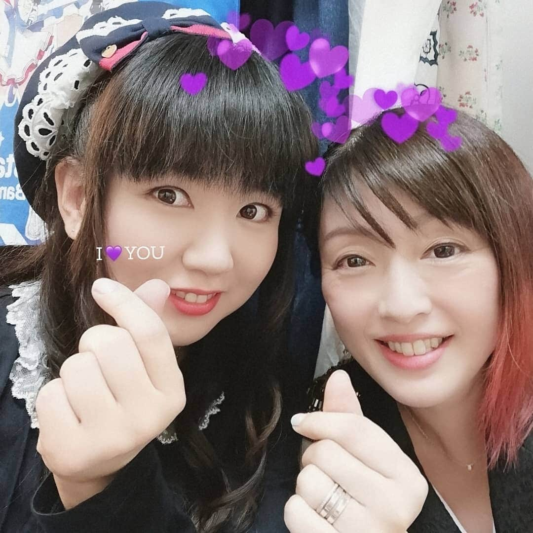 野川さくらさんのインスタグラム写真 - (野川さくらInstagram)「2019.8.4 #ワールドウィッチーズミュージックフェスタ2019 Premium Live Band Special #ミューフェス #WMFさくら組 #ありがとうございました！ #みんなと記念撮影その１♪ #世戸さおり　ちゃん #石田燿子　さん #福圓美里　ちゃん #園崎未恵　さん #田中理恵　ちゃん #内田彩　ちゃん #s_witch #w_witch #ストライクウィッチーズ #ワールドウィッチーズ #エーリカ #ライブ #イベント #声優 #アニメ #にゃんスタグラム #野川さくら #さくにゃん #野川さくらのチョコレートたいむ第29回目」8月13日 9時10分 - sakura_nogawa