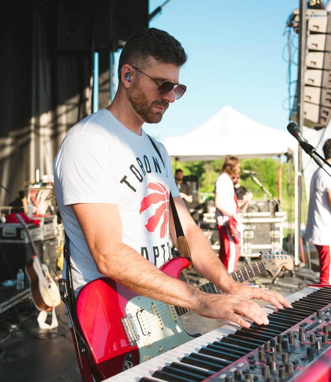 Magic!のインスタグラム：「Are you coming to one of our shows in Ontario? Tag someone you want to take with you! > 8.28 Sarnia > 8.29 London > 8.30 Toronto Ticket link in bio! Photo by @itsyaboybish」