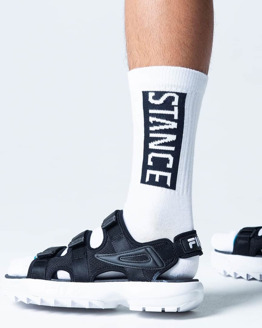 Stanceさんのインスタグラム写真 - (StanceInstagram)「Socks and sandals: one of the more polarizing fashion trends of late. You're either for it, or adamantly against it. Obviously, it's a discussion that hits close to home for us. Thankfully, @stance_japan has taken on the topic once again with the next installment of Socks and Sandals: an experiment in styling your favorite Stance designs with none other than a trusty pair of sandals, perfect for these hot summer days. ☀️ 😎 Swipe through for all the looks, and follow along with @stance_japan for more. 🧦 #StanceJapan」8月13日 9時30分 - stanceofficial