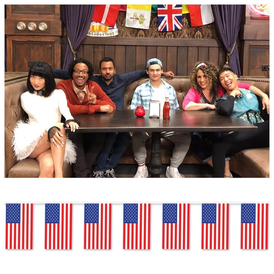 カル・ペンのインスタグラム：「‪Today we got to start a season of a show I was lucky enough to co-create with comedic genius Matt Murray, on an iconic studio lot, with a hilarious cast, for a tv network I grew up watching. Can’t believe this dream is a reality. I’m so excited to share Sunnyside with you soon! Thank you @nbc @UniversalTV #MikeSchur #UTA @danspilo」