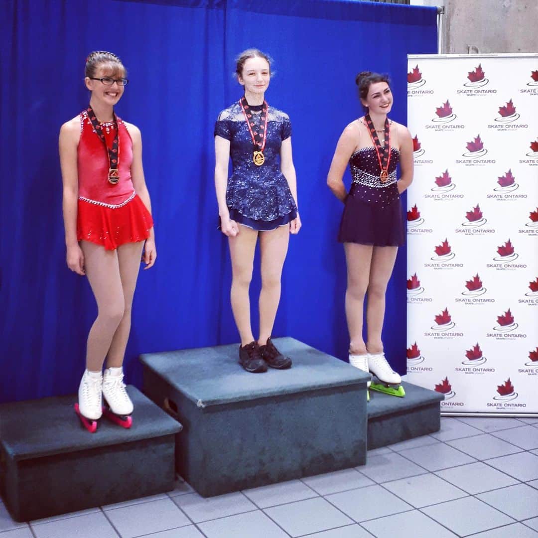 ナタリヤ・ポポワのインスタグラム：「Congrats Alyssa on winning Gold this weekend in Waterloo! 🤗⛸🥇 #hardworkpaysoffs #figureskating #skateontario」