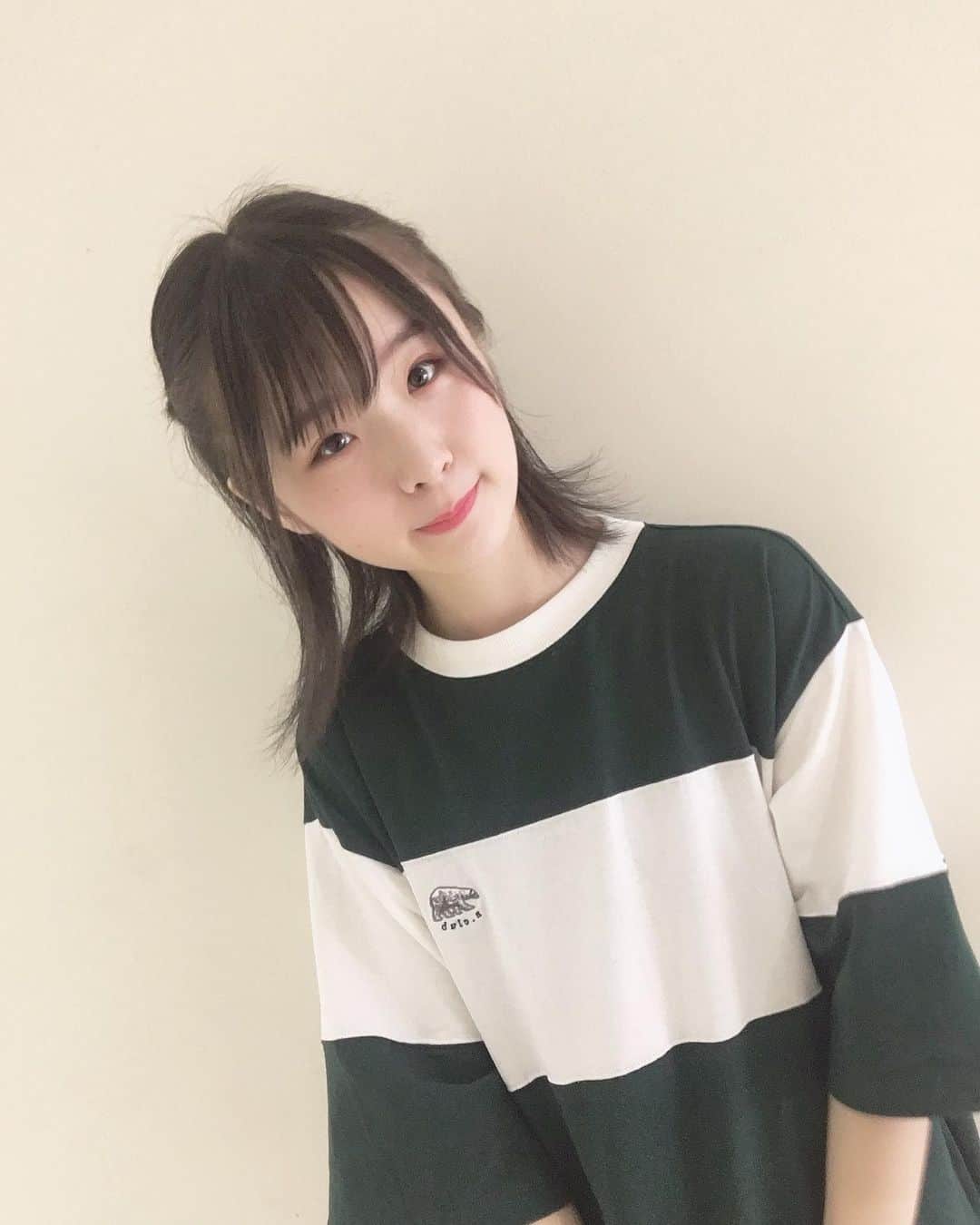 のインスタグラム：「最近本当に暑いですね〜😓 私は室内に居すぎて、外の暑さと冷房の寒さに体が着いていけてません…  今日は父の誕生日！✨」