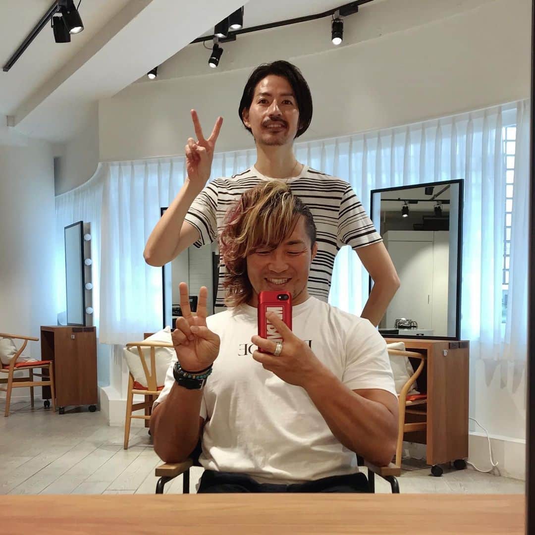 棚橋弘至さんのインスタグラム写真 - (棚橋弘至Instagram)「8月12日 #hairstyle #g129 #日本武道館 紫色がいい感じに残るという奇跡♪転んでもただでは起きない。 #逸嬢」8月13日 10時55分 - hiroshi_tanahashi