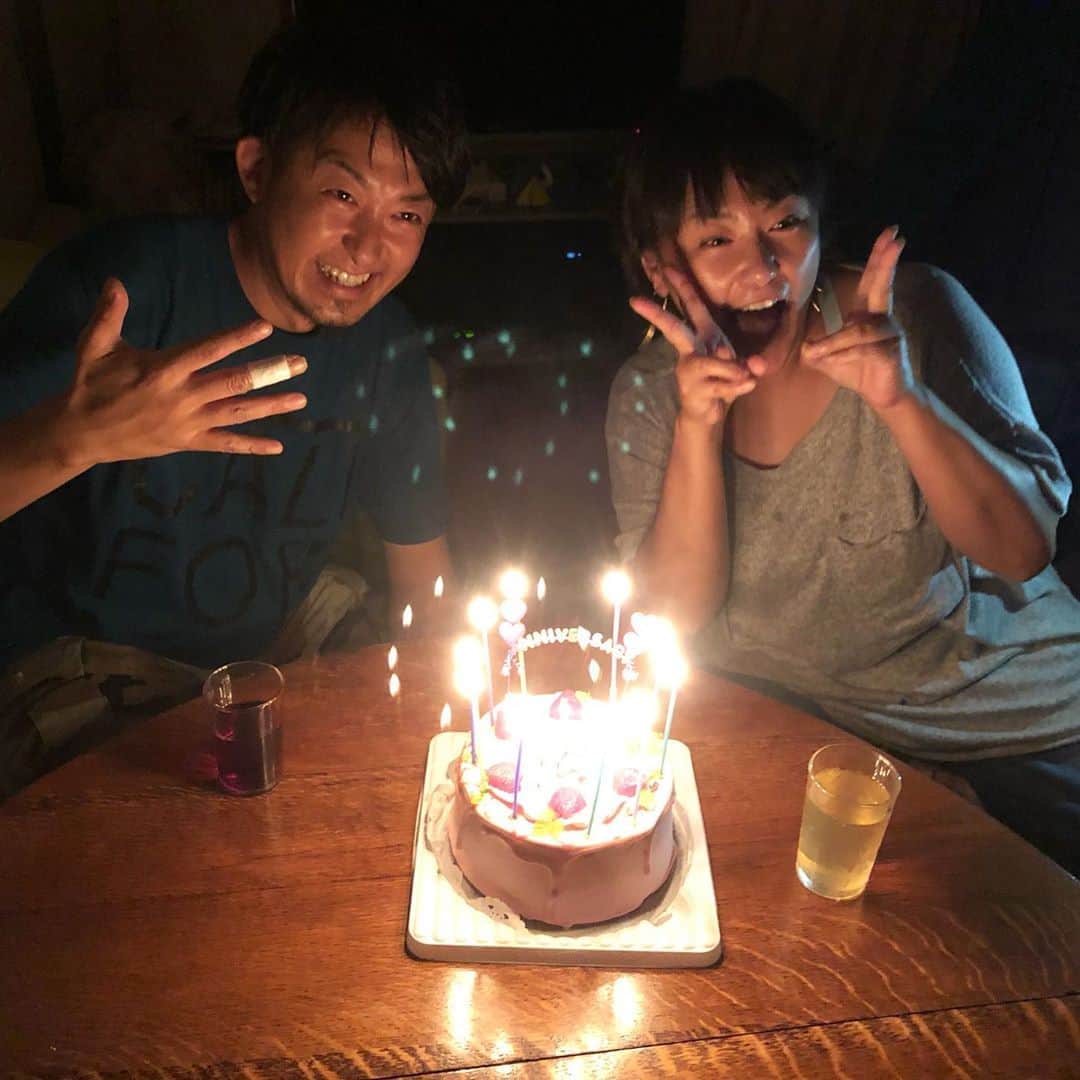 田中律子さんのインスタグラム写真 - (田中律子Instagram)「田中家三兄弟🍡 妹は昨日8月12日誕生日、弟8月8日誕生日、私7月17日誕生日🎂兄弟みんな夏生まれ🤩㊗️ #田中家三兄弟  #夏生まれ  #みんな仲良し  #48歳46歳42歳 #みんな歳を重ねて  #実家でパーティー」8月13日 11時08分 - ri2kotanaka