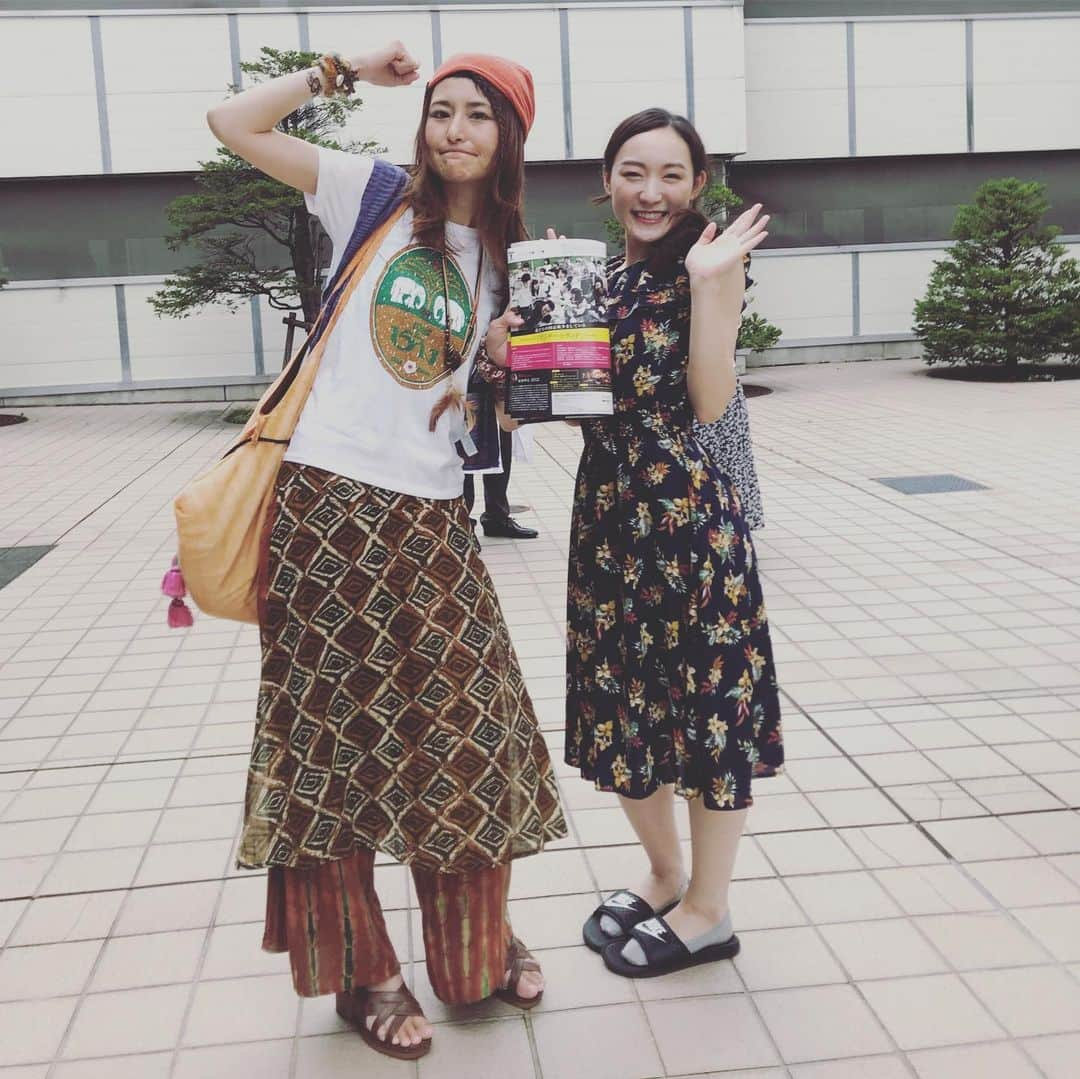 アンジェラ佐藤さんのインスタグラム写真 - (アンジェラ佐藤Instagram)「弦巻楽団「ワンダー☆ランド」を観に行っただよ🎬⸜(*˙꒳˙*)⸝🍿 怒涛の展開で目が離せなかった！ なまらオモロかった！  #札幌演劇シーズン #ワンダーランド #弦巻楽団  #小ネタがこれでもかと多くて10分おきに笑ってた #しかしラストが考えさせされる #長流三平 さんの演技力というか存在感というかキャラというかごいすー #変態役の俳優さんカッコイイ #強面ラーメン夫婦もツボる #女子高生に恋するダメ先生が切なすぎる #札幌演劇シーズン全部観に行きたいなあ」8月13日 11時22分 - angela_satou