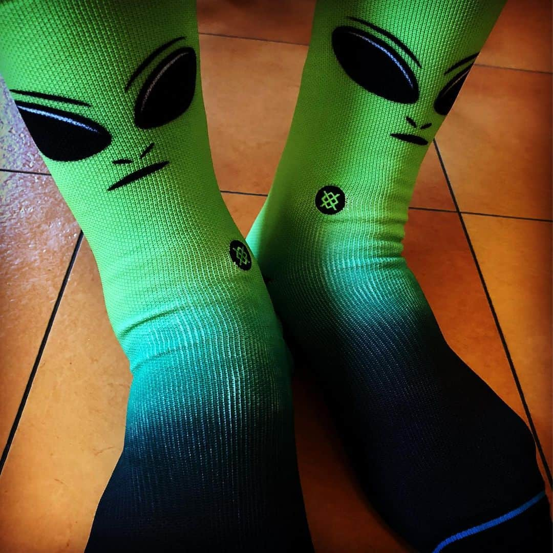 鈴木みのるさんのインスタグラム写真 - (鈴木みのるInstagram)「Today's STANCE  #stancesocks  #stance_japan  宇宙人。未確認生物。エイリアン。本当にいるかどうか会ったことないからわからないが、あっちからみたらオレ達が宇宙人。未確認生物。エイリアン。「うわっ！この宇宙人髪の毛生えてるよ〜まじか！」とか言われてるかもな。。」8月13日 11時51分 - suzuki.d.minoru