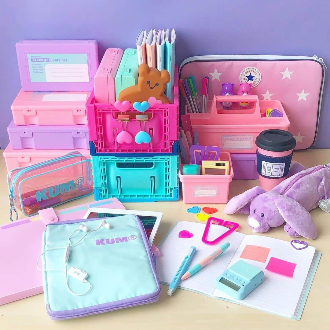 プラザ/PLAZAさんのインスタグラム写真 - (プラザ/PLAZAInstagram)「8/16(金)プロモーションスタート💓 「SCHOOL SUPPLIES for teens!」 バイヤーが選び抜いたステーショナリーやランチボックスが集結します✏️📓お楽しみに🌈❤️ . #studygram #studyaccount  #backtoschool #teenagefavs  #studydesk #学校 #ステーショナリー  #文房具 #ランチ #勉強机 #マイデスク  #PLAZAスタイル #プラザスタイル  #PLAZA #プラザ #MINiPLA  #MINIPLA #ミニプラ @plazastyle」8月13日 12時01分 - plazastyle