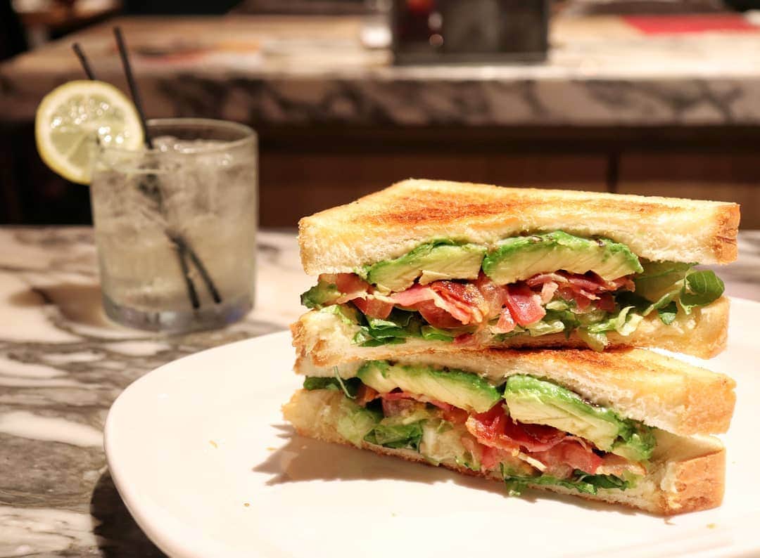 THE COUNTER JAPAN公式のグルメインスタ