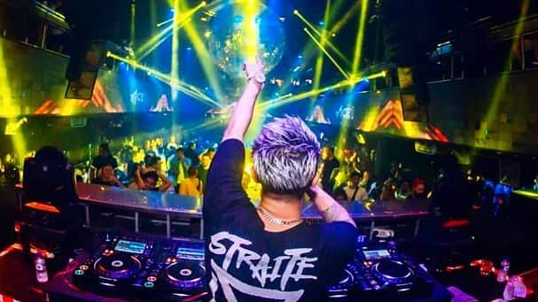 DJ ACEさんのインスタグラム写真 - (DJ ACEInstagram)「🇮🇩﻿ Terima kasih Bali🌴﻿ Recap of @skygardenbali ﻿ ﻿ ♫BGM: @ak69_official feat. @takuya_world_official - ONE LIFE <ACE1 Remix>﻿ ﻿ #bali﻿ #skygarden﻿ #DJMAGTOP100clubs #SeeYouNextTime﻿ #OneLife﻿ #AK69﻿ #UVERworld﻿ #ACE1 #ACE1SOUND #ACE1DJLIFE」8月13日 12時24分 - ace1djace