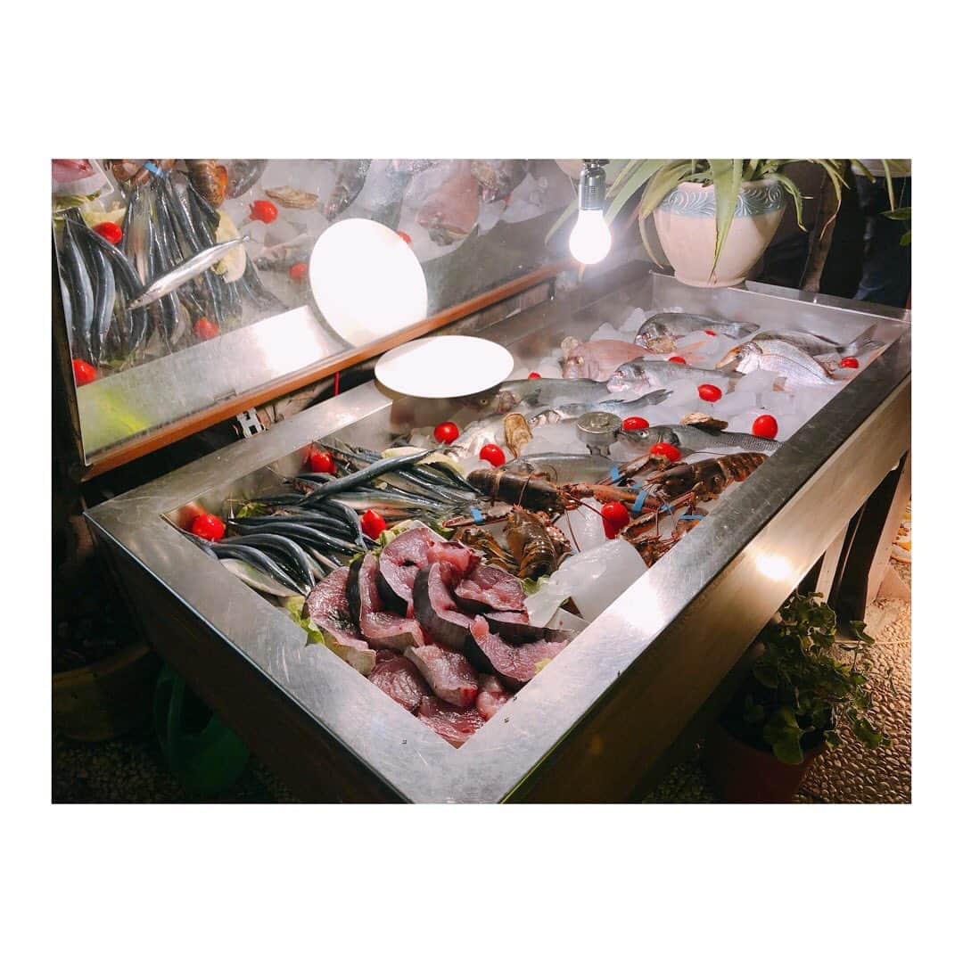 植田早紀さんのインスタグラム写真 - (植田早紀Instagram)「The restaurant is recommended as  famous seafood restaurant .I enjoyed local Sicilian dinner and I liked the garden.It’s so cute◡̈♥︎ ・ ・ #italy #taormina #sicily #garden  #weddingtravel  #deliciousfood  #italiawine #travelgram #ristorante #weddingshoot」8月13日 12時38分 - sakipersil