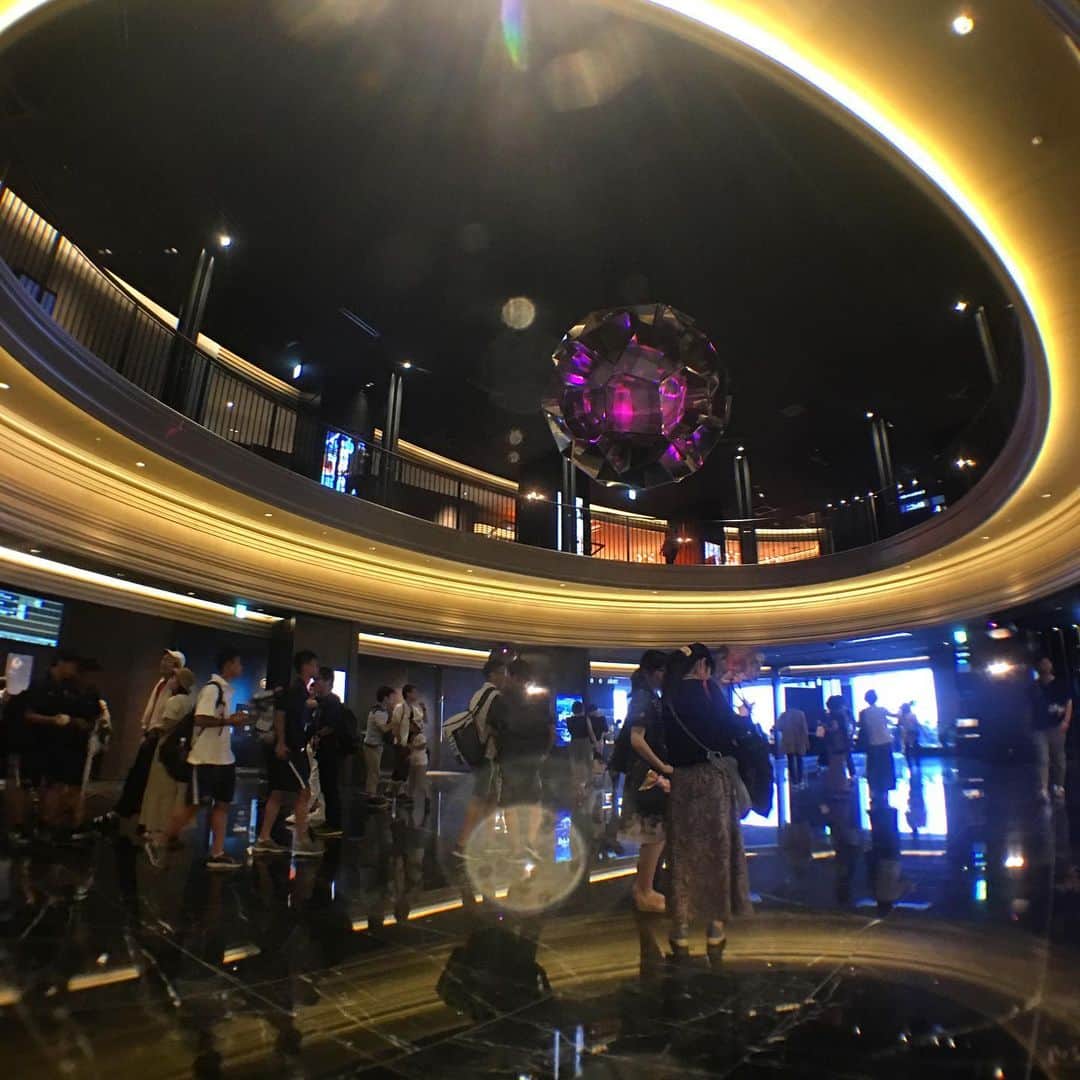 森田繁さんのインスタグラム写真 - (森田繁Instagram)「自宅の次期主力エアコン選定のため池袋にきたついでに、新しい映画館を見物。」8月13日 12時48分 - siglic