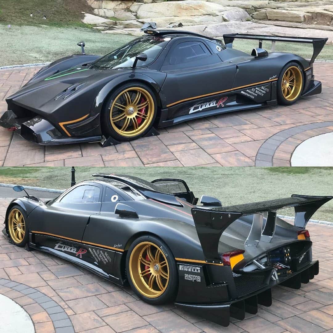 CarsWithoutLimitsさんのインスタグラム写真 - (CarsWithoutLimitsInstagram)「The Almighty Pagani Zonda R Via @sparky18888  #carswithoutlimits #pagani #zondar」8月13日 12時49分 - carswithoutlimits