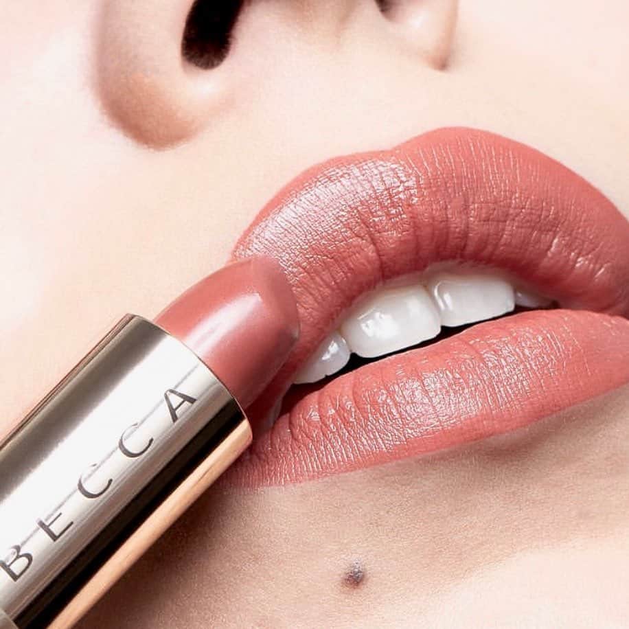 BECCAさんのインスタグラム写真 - (BECCAInstagram)「Creamy like your morning coffee ☕️ Try Mocha Ultimate Lipstick Love at @UltaBeauty💄 #Repost 📷@frantastic_beauty」8月14日 0時22分 - beccacosmetics