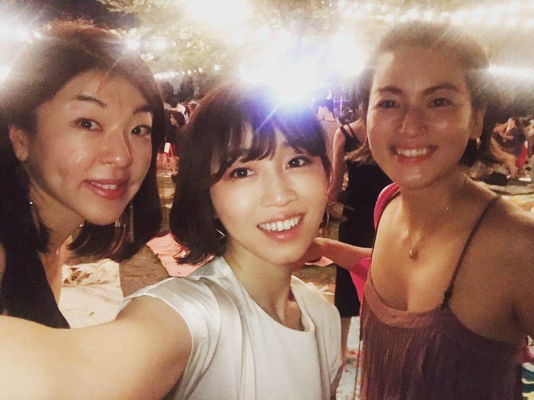 のインスタグラム：「一十三十一ちゃんが出演した韓国の音楽フェス"Seoul Sold Out”というイベント。  みんな無邪気でエネルギーいっぱい⭕️ Happyオーラに包まれていたな。 #ありがとう #カムサムニダ #seoulsoldout」