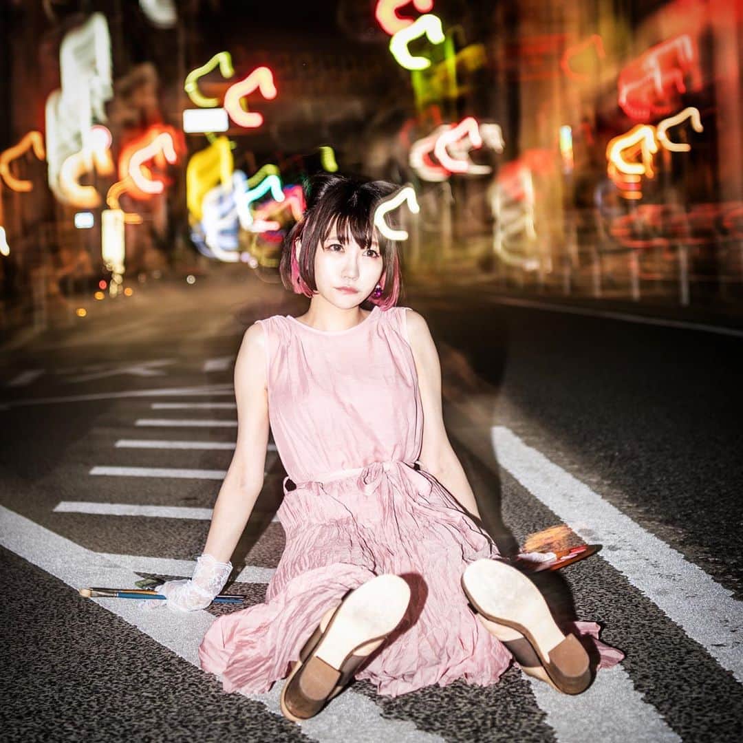 マコ・プリンシパルのインスタグラム：「残暑お見舞申し上げます🍉 ・ 🎋 ・ 🎋 ・ #Noe #badgirl #Princess #Love #secret #art #artist #catgirl #tokyo #japan #painting」