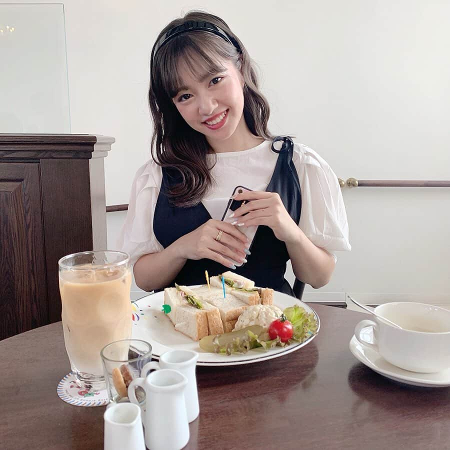 中嶋桃花さんのインスタグラム写真 - (中嶋桃花Instagram)「🥪☁️☁️」8月13日 23時46分 - momoka_nakajima