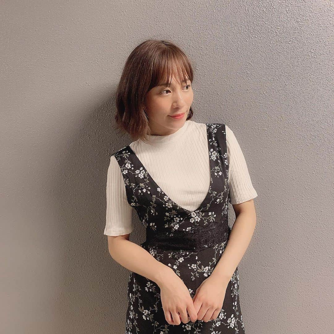 斉藤真木子さんのインスタグラム写真 - (斉藤真木子Instagram)「#20190813 実は2年前くらいにも同じ組み合わせで着てる☺︎内緒ね☺︎物持ちが良いってこと☺︎ . #makicocodeal #makicode #cocodeal」8月13日 23時59分 - saitomakiko628