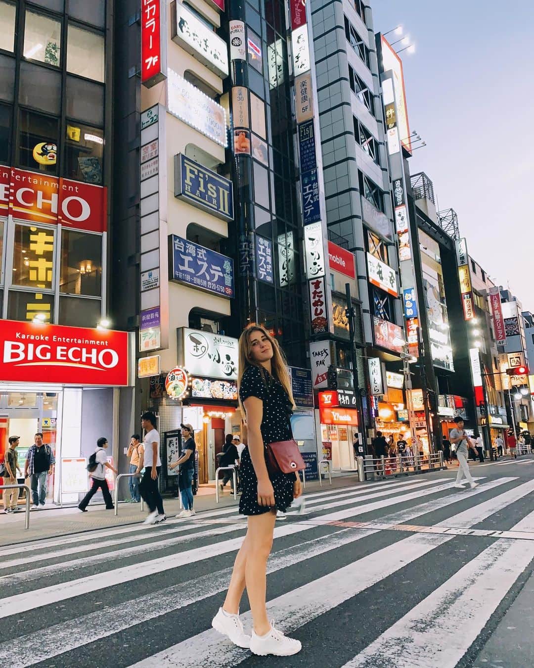 エレーナ・クラソフスカヤのインスタグラム：「🏙✨」