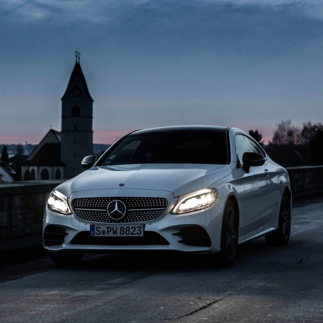 メルセデス・ベンツさんのインスタグラム写真 - (メルセデス・ベンツInstagram)「The day ends, but the Mercedes-Benz C-Class Coupé never ceases to amaze. #MercedesBenz #CClass #CClassCoupe #car #carsofinstagram #instacar 📷 Shahar Malkin via #MBsocialcar」8月13日 16時00分 - mercedesbenz