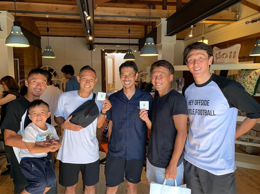 早川史哉さんのインスタグラム写真 - (早川史哉Instagram)「翔さんに会いにGENTLE.FOOTBALL POP-UP SHOPに行ってきました！サコッシュもちょうどいいサイズ感で色んな場面で活躍してくれそうです！  #gentlefootball」8月13日 16時04分 - fumizo_official