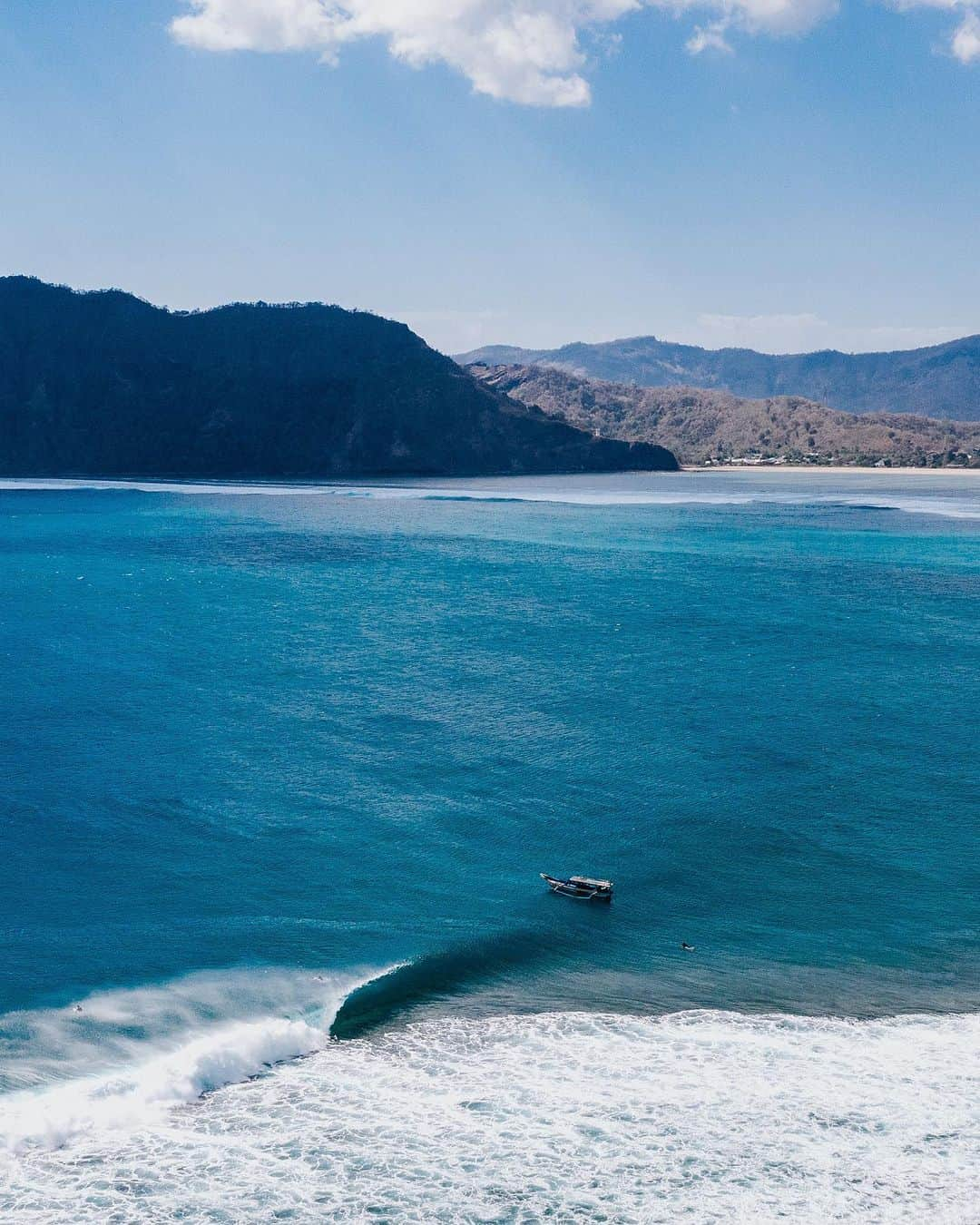 surflineさんのインスタグラム写真 - (surflineInstagram)「Last week in Sumbawa. 📷: @jacksonbright_」8月13日 16時04分 - surfline