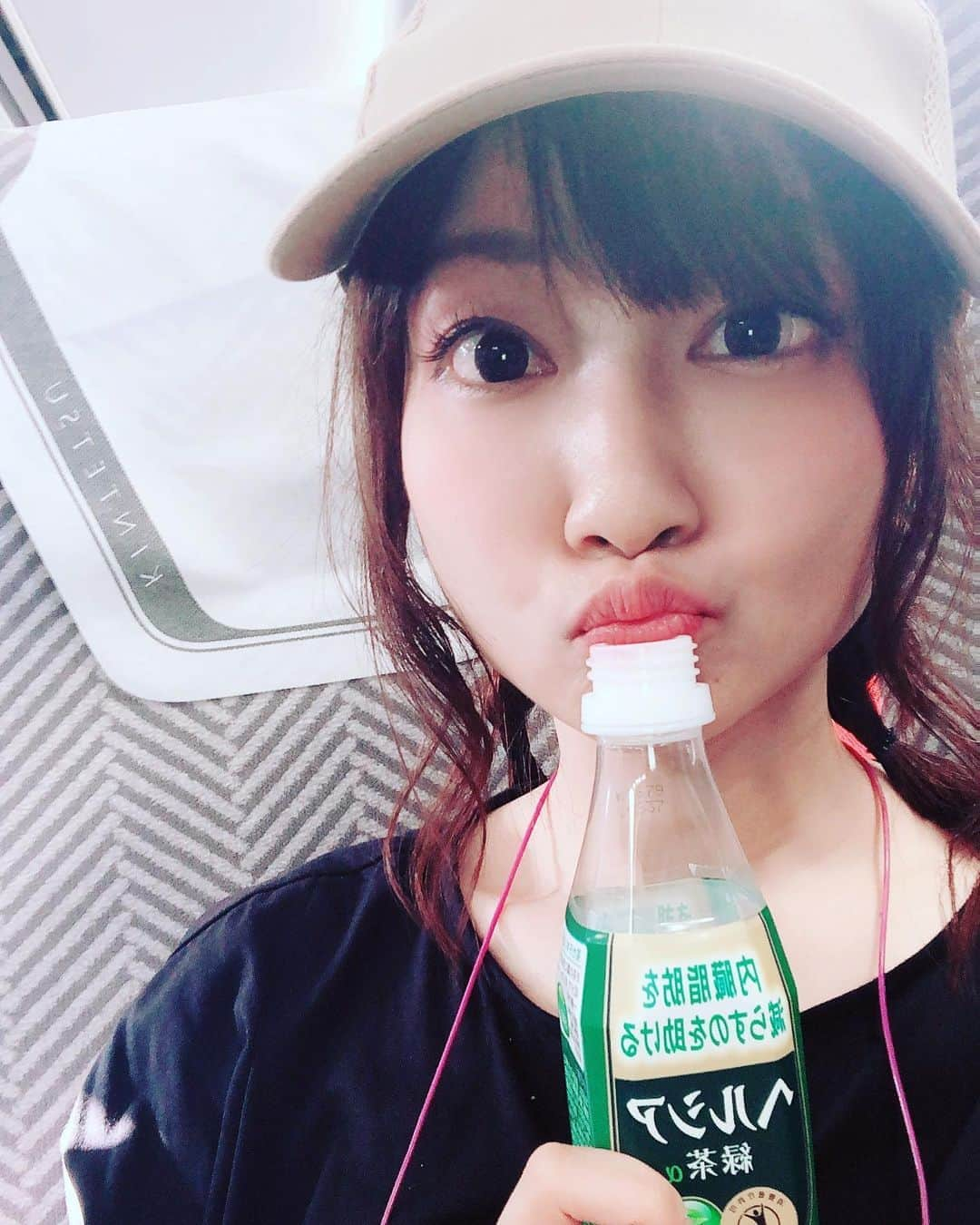 ヒラヤマンさんのインスタグラム写真 - (ヒラヤマンInstagram)「ヘルシアって一日一本までしか飲んだらいかんやったっけ⁇ #苦いの好き #甘いの苦手」8月13日 16時25分 - hirayaman2