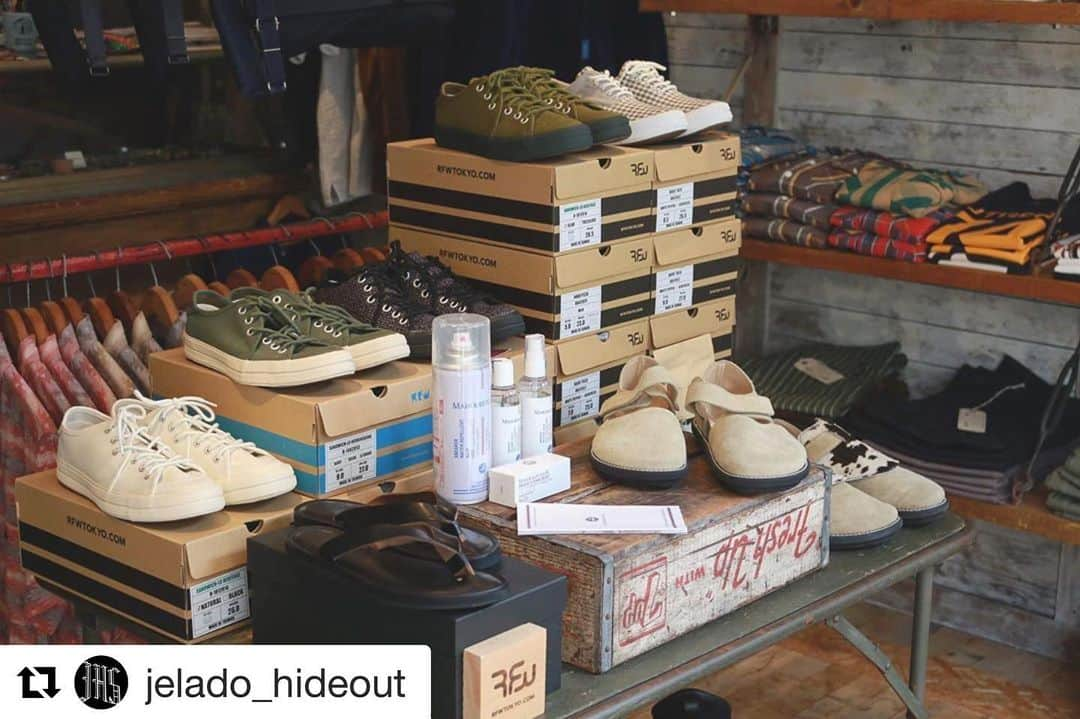 アールエフダブリューさんのインスタグラム写真 - (アールエフダブリューInstagram)「#Repost @jelado_hideout with @get_repost ・・・ 夏はスニーカーでラフに🌞👟🌈 . ☎︎お問合せ↓ 03-6450-6217 . #rfw #rfwjapan  #jelado #johngluckow #JHS #hideout #hideoutstore  #jeladohideout #jeladohideoutstore  #harajuku #catstreet  #tokyo #japan #madeinjapan」8月13日 16時34分 - rfwtokyo