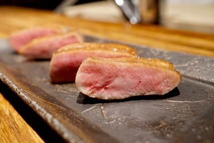 "TERIYAKI" テリヤキ編集部さんのインスタグラム写真 - ("TERIYAKI" テリヤキ編集部Instagram)「🏠店舗名:北新地 やまがた屋 🗾場所:北区,大阪⠀ 🍽値段:¥15,000〜⠀ 📣テリヤキストのコメント: ⠀  食通を虜にする焼肉店⠀ ________________________________⠀  テリヤキ編集部公式アカウントでは、本当に美味しいお店をご紹介しております。アプリの方もチェックお願い致します！😊 ・ 『 #テリヤキ掲載店』をつけて投稿いただいた中から素敵なお写真をご紹介いたします！ぜひ投稿してみてくださいね！⠀ ________________________________⠀ #テリヤキ掲載店#北新地#北新地グルメ#卵#卵かけご飯#焼肉#やまがた屋#大阪#大阪グルメ#写真好きな人と繋がりたい #グルメ好きな人と繋がりたい #美味しいもの好きな人と繋がりたい #いいね返し#ファインダー越しの世界 #美味しいお店#food#foodstagram #foodporn #delicious#グルメ部 #グルメ好きな人と繋がりたい #たべすたぐらむ #グルメ巡り」8月13日 16時38分 - teriyaki_jp