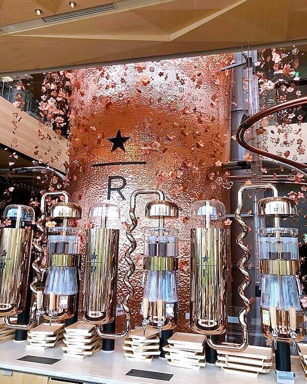 レッツエンジョイ東京のグルメインスタ