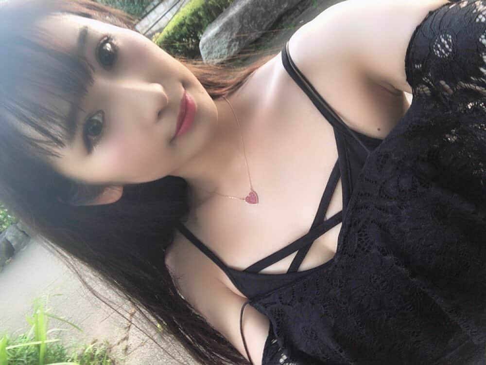 有馬綾香のインスタグラム：「あぢぃーーー／(^o^)＼」