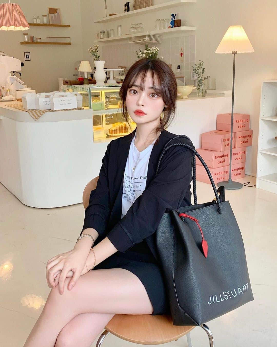 ウィ・ソンヒさんのインスタグラム写真 - (ウィ・ソンヒInstagram)「가방 조녜 🥰 #질스튜어트 #jillstuart #가방 #지갑 #신학기가방 #신학기지갑」8月13日 17時45分 - _seong_hee