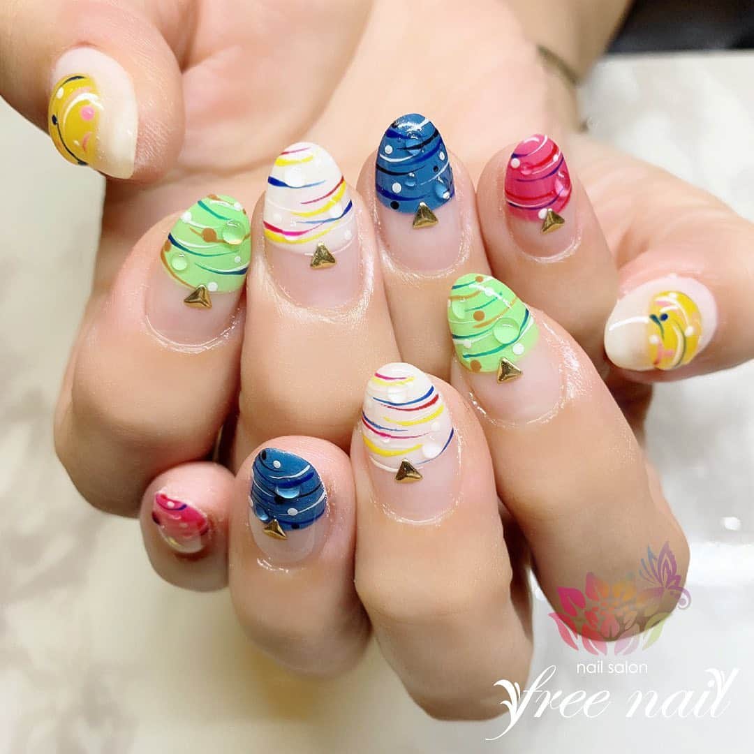 free nail フリーネイルのインスタグラム：「. お客様ネイル💅🏻🌻✨ . ヨーヨーネイル🌈 . 夏祭りネイル🎆🍧 浴衣ネイルに🎐⭐️ . ご来店ありがとうございました🙇🏻‍♀️🙇🏻‍♀️🙇🏻‍♀️💗 . #ネイル #フリーネイル #ネイルアート #ジェルネイル #ネイルサロン #大阪ネイルサロン #ネイルデザイン #ネイルチェンジ #サマーネイル #ヨーヨーネイル #夏祭りネイル #浴衣ネイル #手書きアート #ドロップネイル #クリアネイル #カラフルネイル #デザインネイル #トレンドネイル #おしゃれネイル #人気ネイル #夏ネイル #美甲 #日式美甲 #summernails #nailsart #nailsalon #nailsdid #newnails #newnail #freenail」