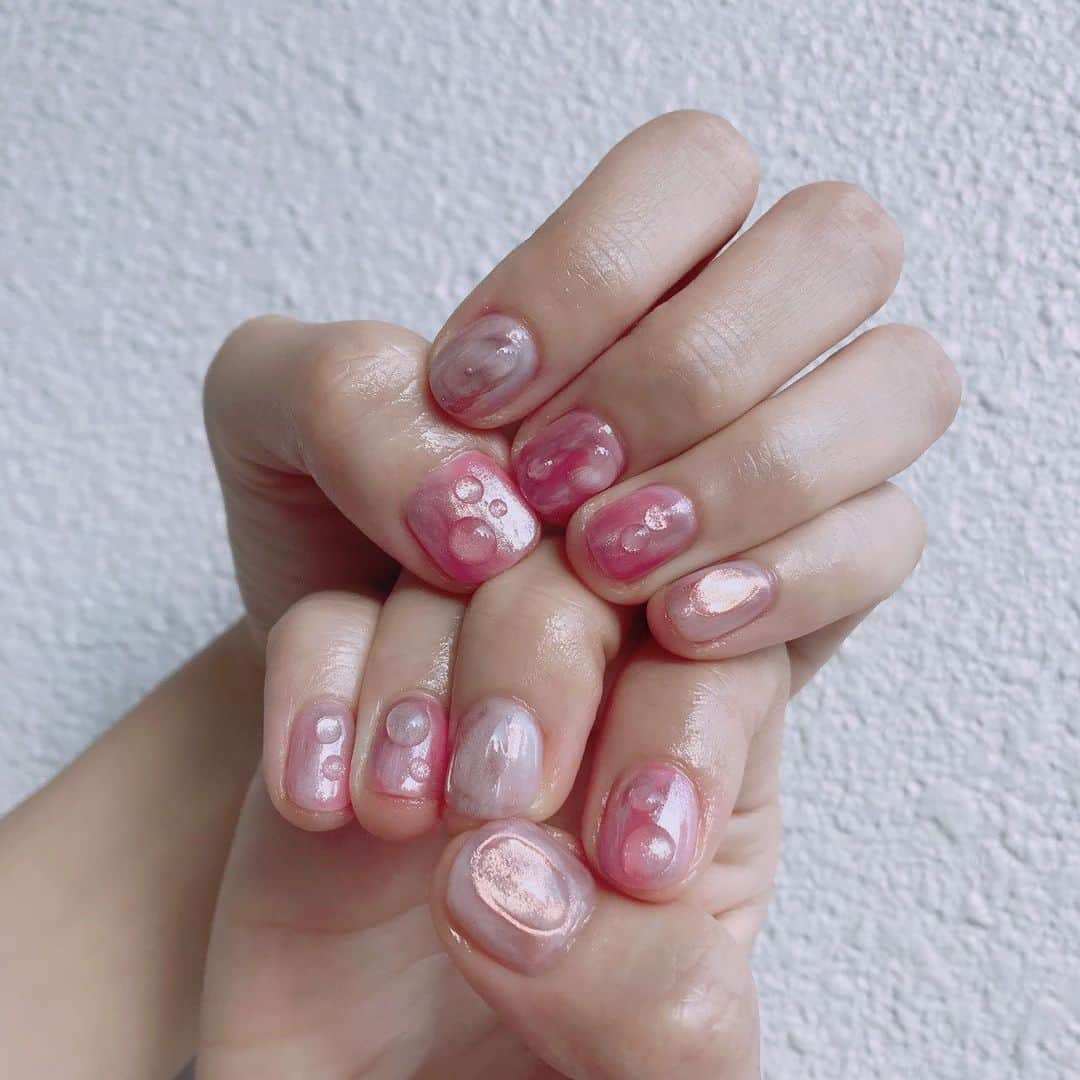 槙田紗子さんのインスタグラム写真 - (槙田紗子Instagram)「水滴ネイル💅 激きゃわいい！！ なとぅだわ。 みつさん @mitsu.lovl ありがとうございます💗 . . #ネイル #水滴ネイル #夏ネイル #なとぅ #summer #夏休み #lovlnail」8月13日 18時09分 - saco_makita