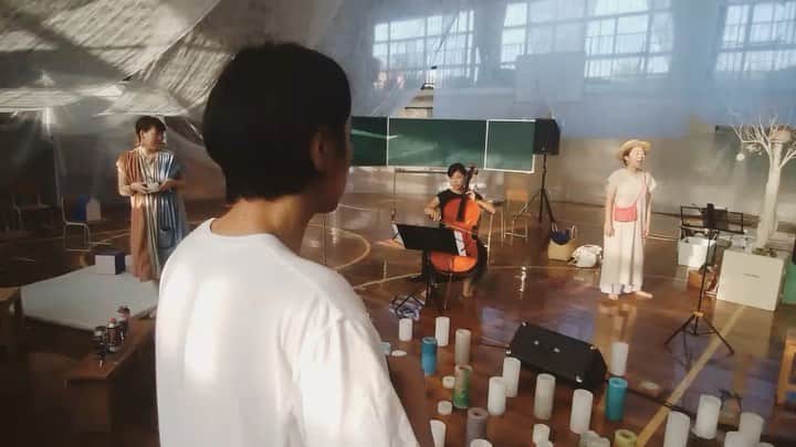 松本野々歩のインスタグラム：「リハーサルの 「花の下の人々」と 本番中の 「バンジョー」」