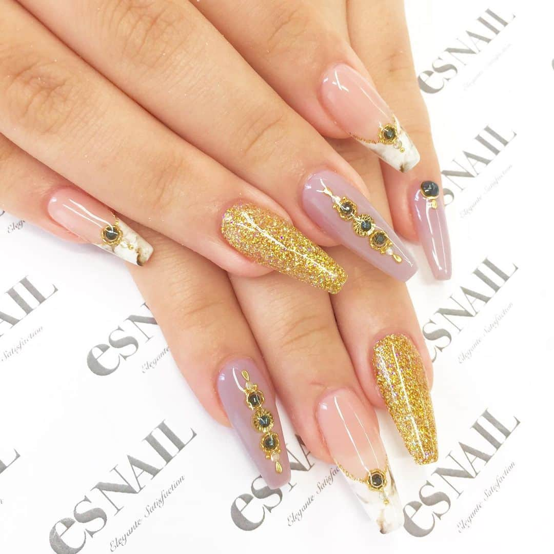 esNAILさんのインスタグラム写真 - (esNAILInstagram)「💫 * * #nail#nails#nailart#naildesign#esnail#esnail_shibuya#gelnail#ネイル#エスネイル#ジェルネイル#esネイル#ネイルデザイン#美甲#tokyo#shibuya#newnail#渋谷店#新宿店#吉祥寺店#大宮店#名古屋店#大阪店#福岡店 @esnail_la」8月13日 18時11分 - esnail_japan