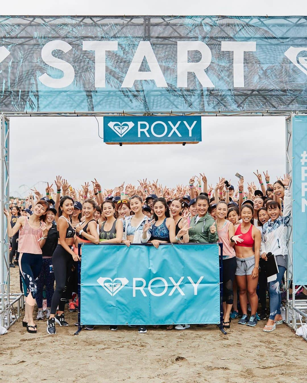 ROXY JAPANさんのインスタグラム写真 - (ROXY JAPANInstagram)「次のRunSupYogaは、 大阪9/22、福岡9/29 開催！ みんなでビーチフィットネスを楽しもう！ @saya.kagawa @natsumi0086 @natsumiiiiiiiiiii @sunwei1013 @seriakawachi @cstnmk23  チケットはお早めに！ . チケット購入はプロフィールリンクから」8月13日 18時22分 - roxyjapan