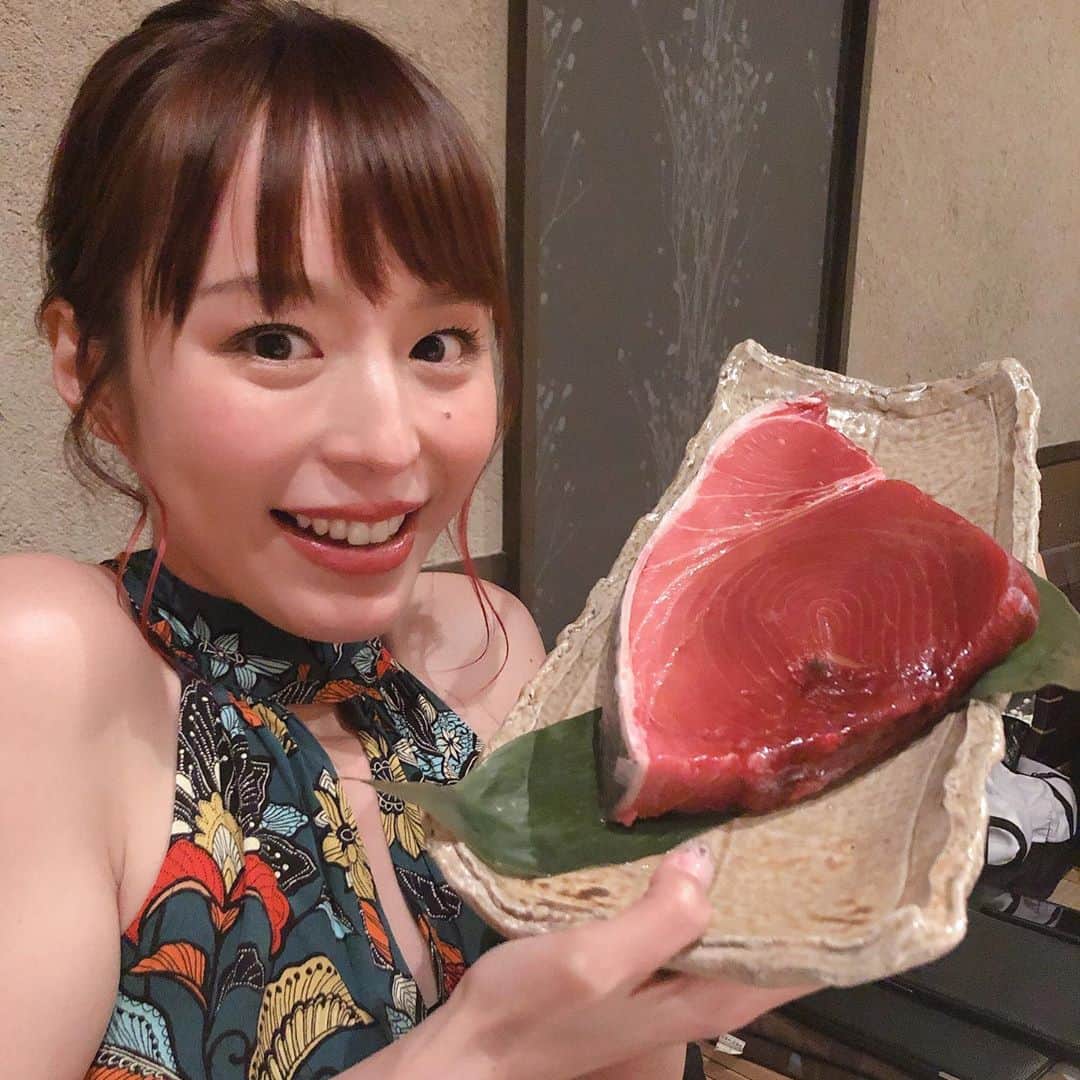平野綾さんのインスタグラム写真 - (平野綾Instagram)「Starry✴︎Night大阪公演の後、中打ち！﻿ ずっと行きたかった北新地の #はらみ にやっと行けました💫﻿ ﻿ はらみ…ということでお肉屋さんなのですが、﻿ 私は未だにお肉がちょっとしか食べられないので、﻿ 特別にお魚料理を……❤️﻿ なんとスペシャルコースを作っていただきました！﻿ きゃあ〜😍💕﻿ ﻿ 思いっきり仕事した後は、﻿ 美味しいご飯を食べる‼️﻿ ﻿ はい‼️幸せ‼️✨✨✨﻿ ﻿ ﻿ ﻿ #ayahirano1stmusicalconcert2019starrynight #starrynight﻿ #北新地はらみ  #ayahirano #平野綾」8月14日 0時28分 - a_ya.hirano