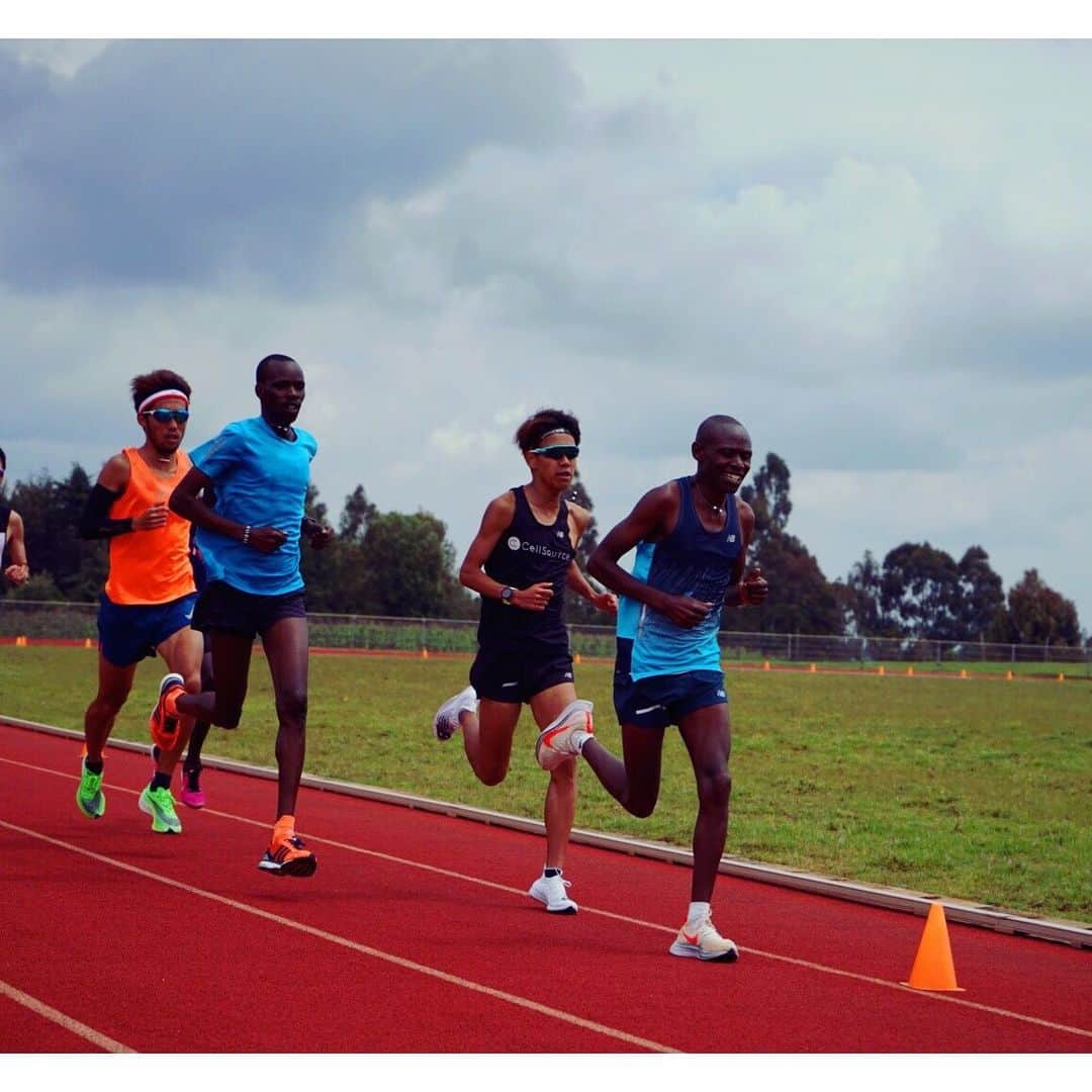 神野大地さんのインスタグラム写真 - (神野大地Instagram)「track session！🏃‍♂️🏃‍♂️🇰🇪 #iten #marathon  #ケニア合宿」8月13日 19時54分 - daichi_0913