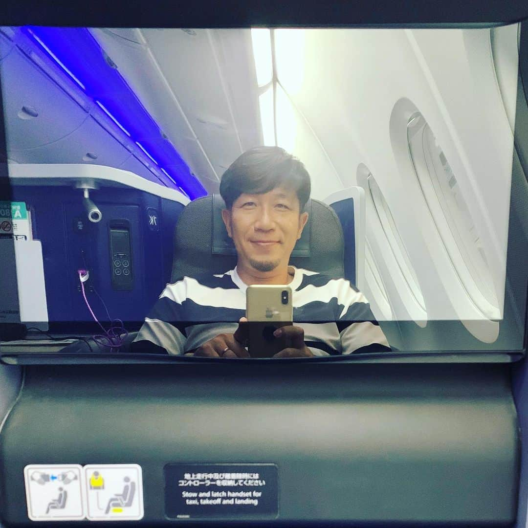 多村仁志さんのインスタグラム写真 - (多村仁志Instagram)「*⋆✈ #ANA #ちょっくら #行ってきます #✈️ #𓆉 #🌴🌊🌺🌈」8月13日 20時12分 - hit_tamu