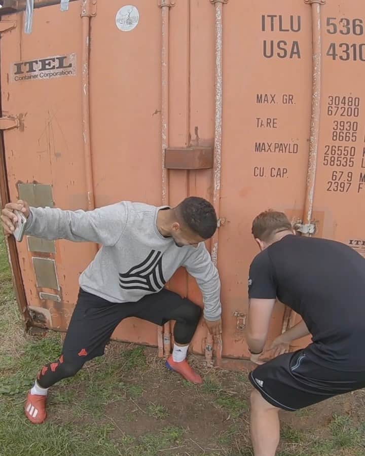 F2Freestylersのインスタグラム：「LOCKING BILLY IN A CONTAINER PRANK! 🔐🤣😂 NEW VIDEO OUT NOW! 🎥 LINK IN BIO 🔗」