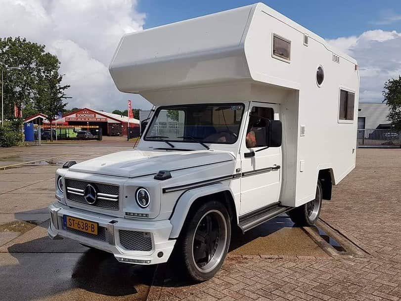 CarsWithoutLimitsさんのインスタグラム写真 - (CarsWithoutLimitsInstagram)「G-Wagon ✖️Camper Via @hartvoorautos_nl  #carswithoutlimits #gwagon #gclass #camper」8月13日 21時17分 - carswithoutlimits