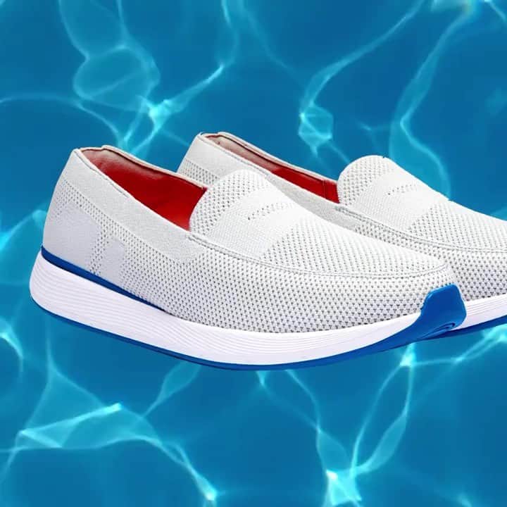 スイムズのインスタグラム：「Contemporary classics that work on a bustling city street or relaxing by the pool. Which pair is your favorite?	 #shoesoftheday #shoestyle #menswear」