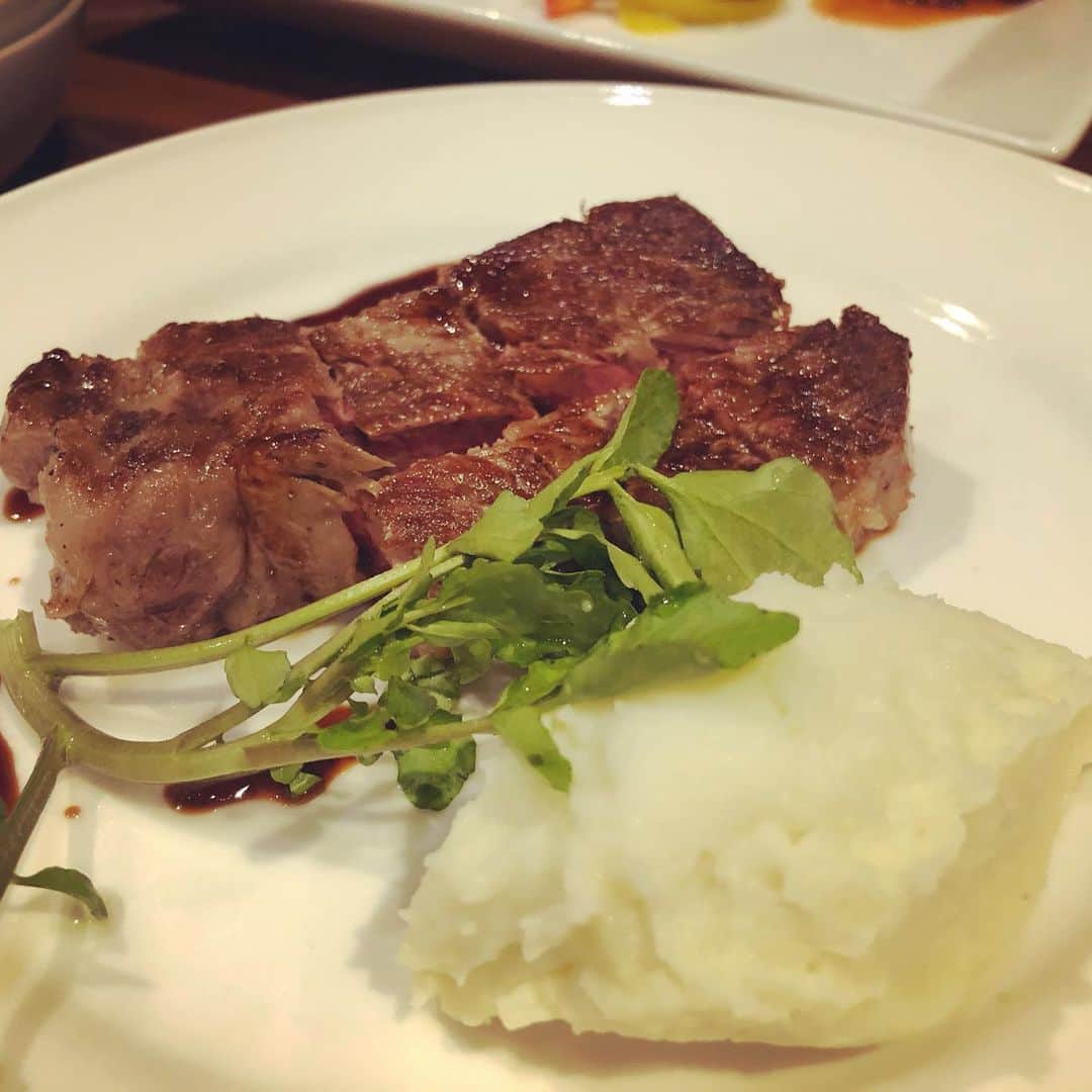 のインスタグラム：「肉なう」