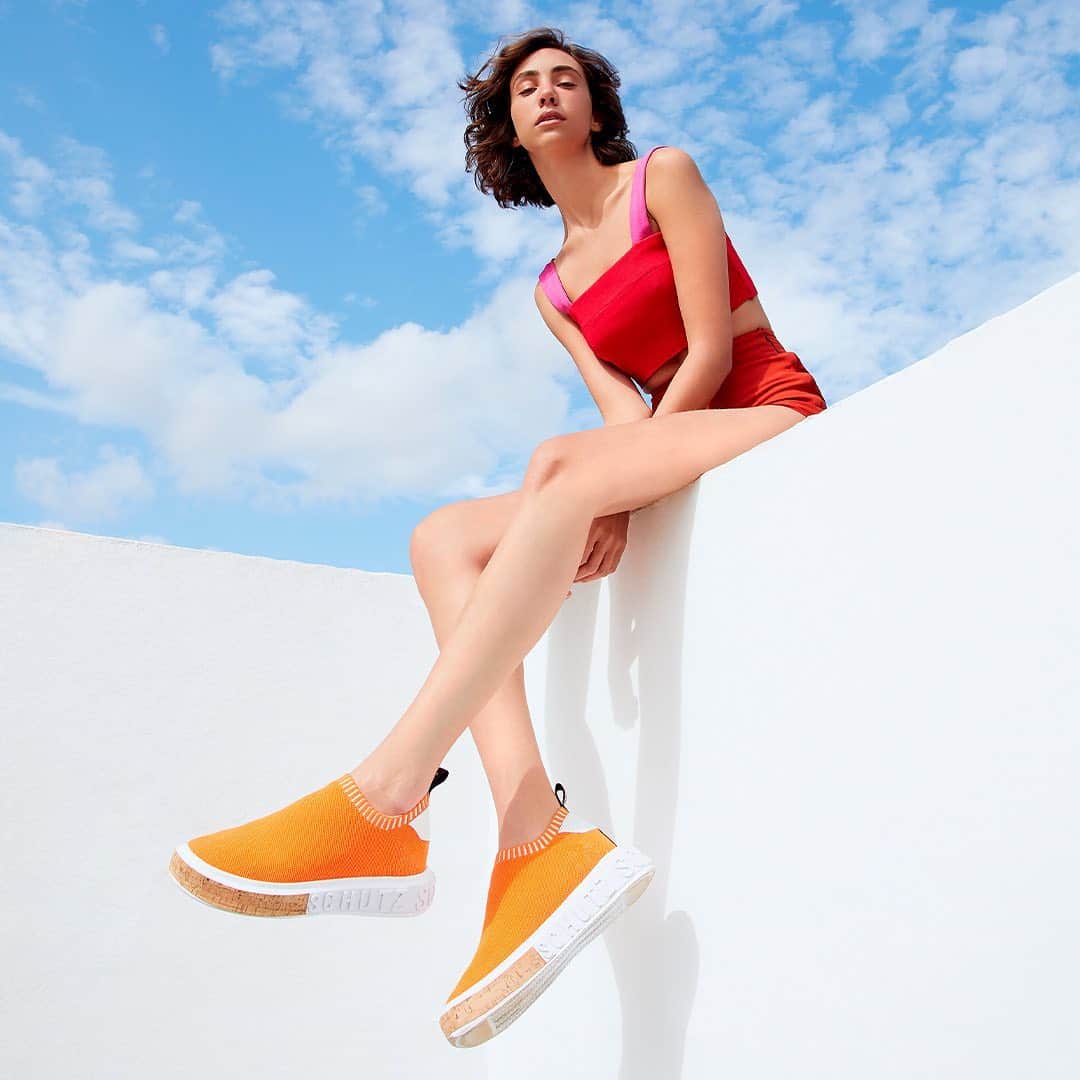 Schutzのインスタグラム：「WELCOME IT SCHUTZ: our new sneaker must-have 🧡 | #schutzsummer」