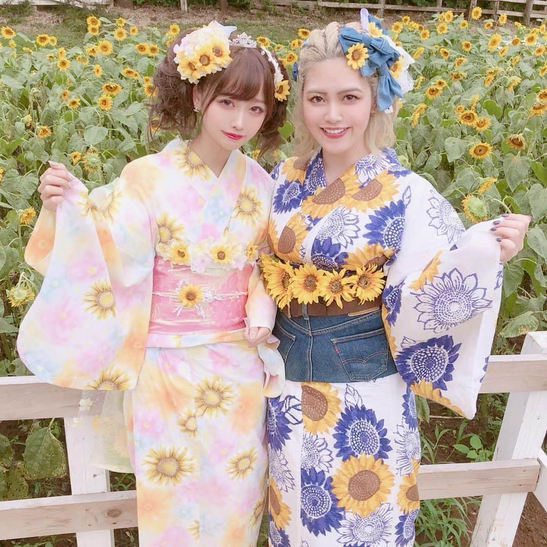 さきぼんさんのインスタグラム写真 - (さきぼんInstagram)「🌻 @asakusa_sawadaya 🌻 . ボーイッシュのデニム帯もかわいすぎ😭🖤🖤 . . #向日葵#ひまわり#ひまわり浴衣#誕生花#さわだ屋浴衣 #向日葵姫 #ひまわり畑 #ひまわり迷路 #ひまわり姫#向日葵姫#浅草﻿﻿#asakusa﻿﻿#浅草着物レンタル﻿﻿#着物レンタル﻿﻿#振袖レンタル﻿﻿#前撮り﻿﻿﻿﻿#浴衣﻿﻿#ゆめ牧場﻿﻿#浴衣ヘア﻿﻿#浴衣ヘアアレンジ﻿﻿#着物ヘア﻿﻿﻿﻿#ヘアセット﻿﻿#浴衣レンタル﻿﻿#レンタル浴衣﻿﻿#夏 #さきぼん着物」8月13日 21時48分 - sakibon69