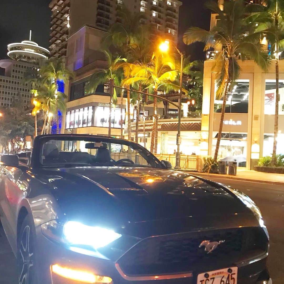 岡本麻佑のインスタグラム：「. I want to go to Hawaii😭💕🌴🐎#hawaii#honolulu#waikiki」