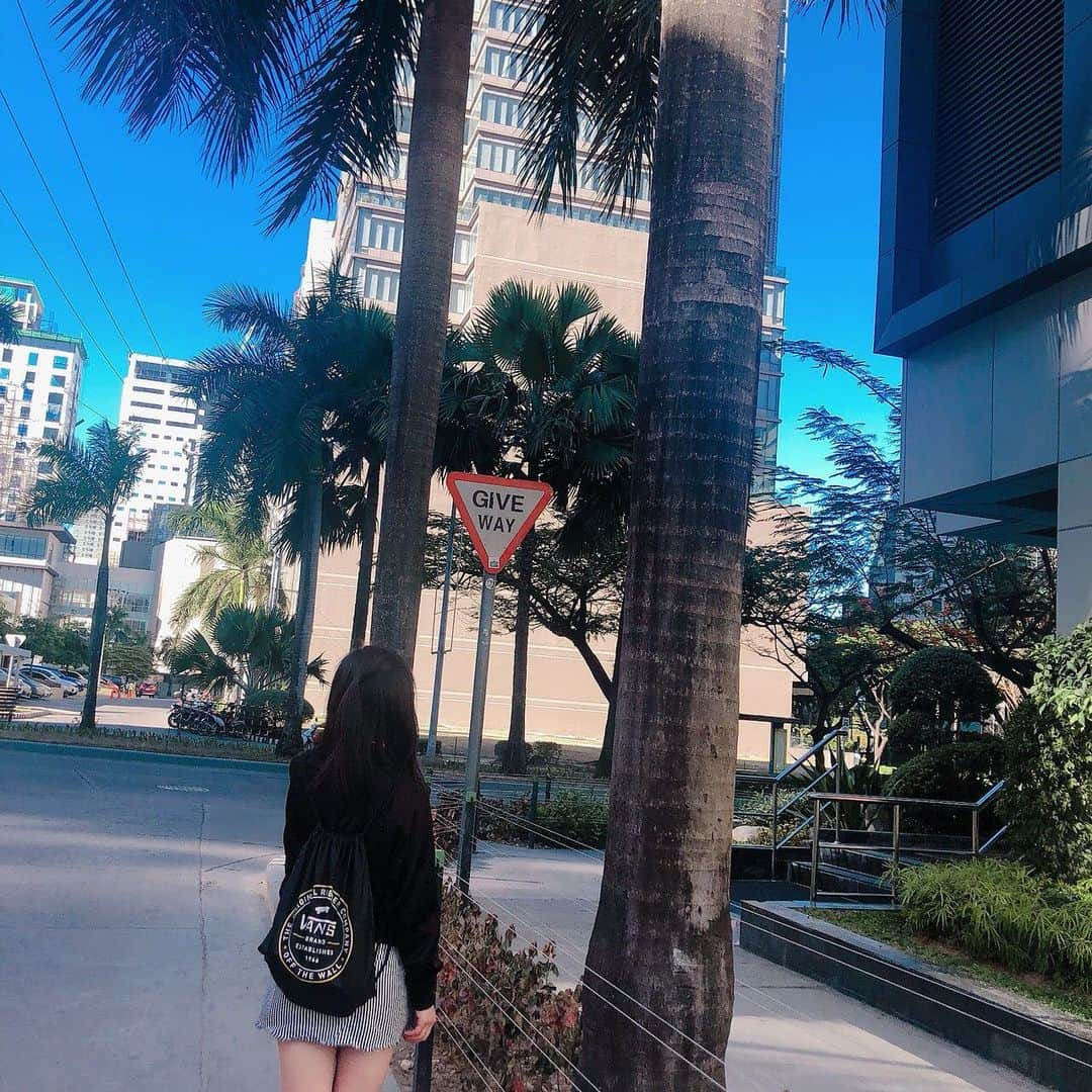 石井美音奈さんのインスタグラム写真 - (石井美音奈Instagram)「フィリピンの街並み🇵🇭 #philippines #cebu #留学 #留学生活」8月13日 22時00分 - mionaishii