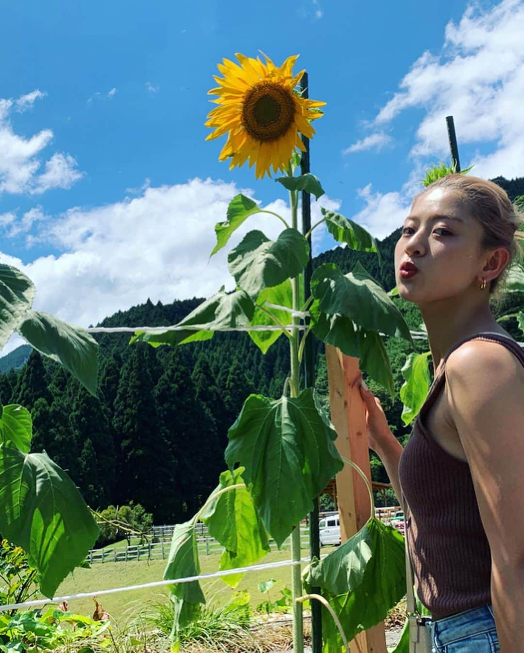 武部柚那さんのインスタグラム写真 - (武部柚那Instagram)「It's summer🌻🥰✨ 少しの夏休み体感中🤟💘」8月13日 22時07分 - yuzuna__takebe__official